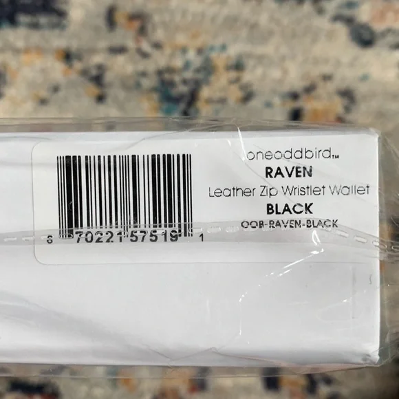 One Odd Bird Womens Black Leather Raven Zip Up Wallet and Wristlet - Picture 6 of 7